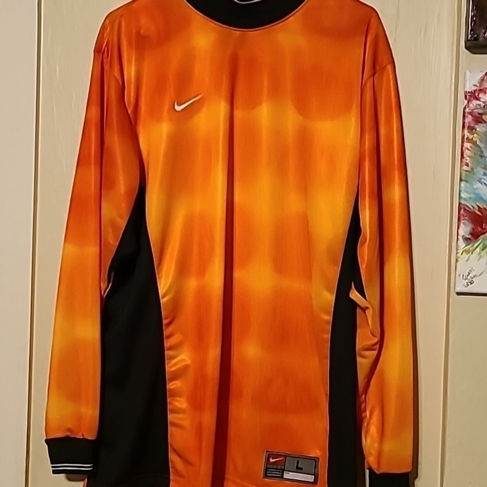Nike Team vintage Soccer jersey made in USA. Orange/black. (#473)